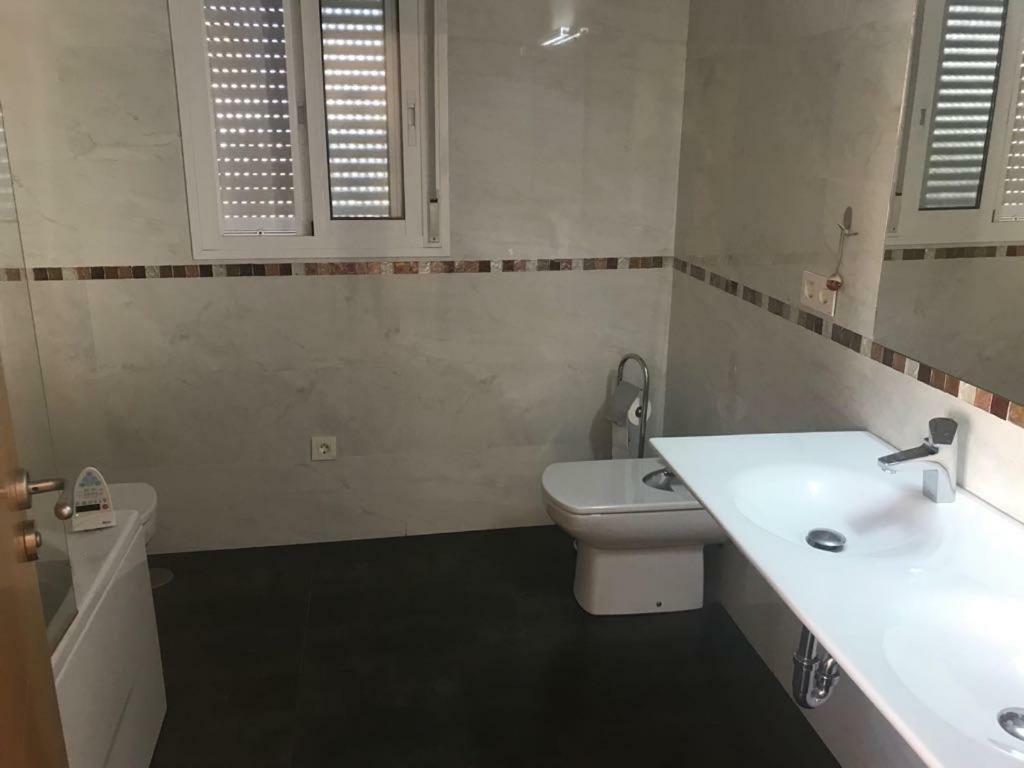 Rooms In Seafront Villa Málaga Eksteriør billede